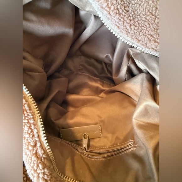 Free People Movement Cozy Fleece Carry All In Coco Teddy Brown NWT - Picture 5 of 6